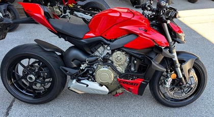 Used Vehicle Ducati Streetfighter V4