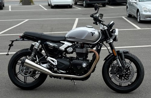 Neumotorrad Triumph Speed Twin 1200