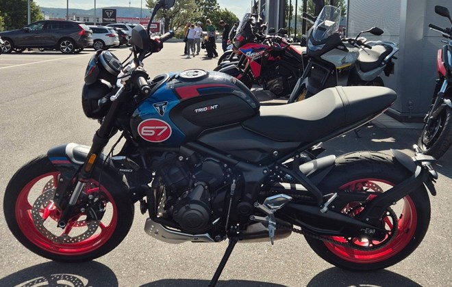 Triumph Trident 660 Triple Tribute