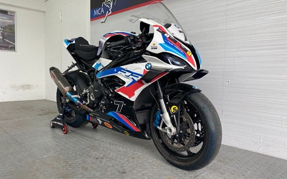 Gebrauchtmotorrad BMW M 1000 RR - Bild 3