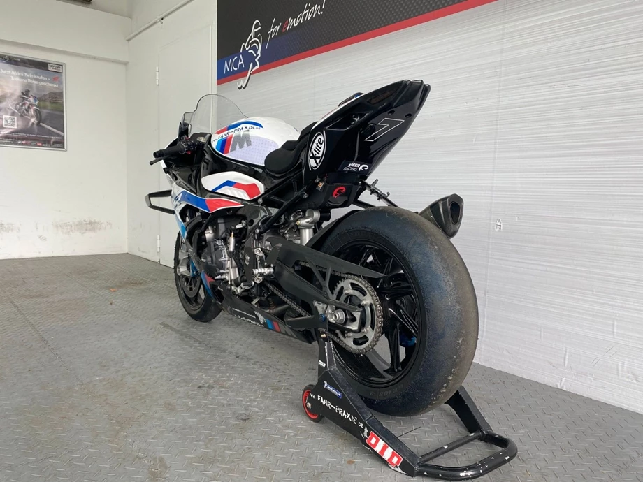 Angebot BMW M 1000 RR Bild 7: Angebot BMW M 1000 RR