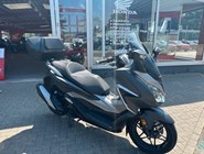 Honda Forza 350