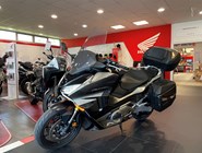 Honda Forza 750