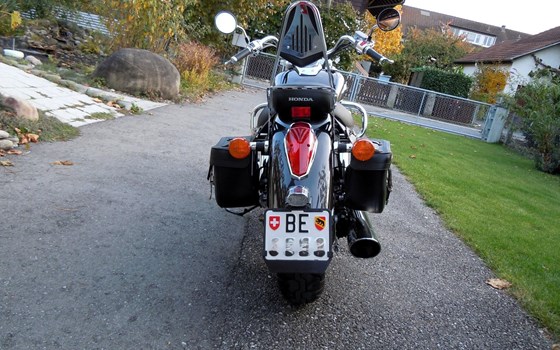 Motorrad Occasion Honda VT 750 - Bild 2