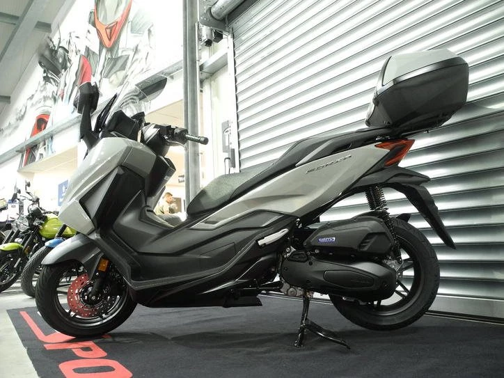 Angebot Honda Forza 125 Bild 4: Angebot Honda Forza 125