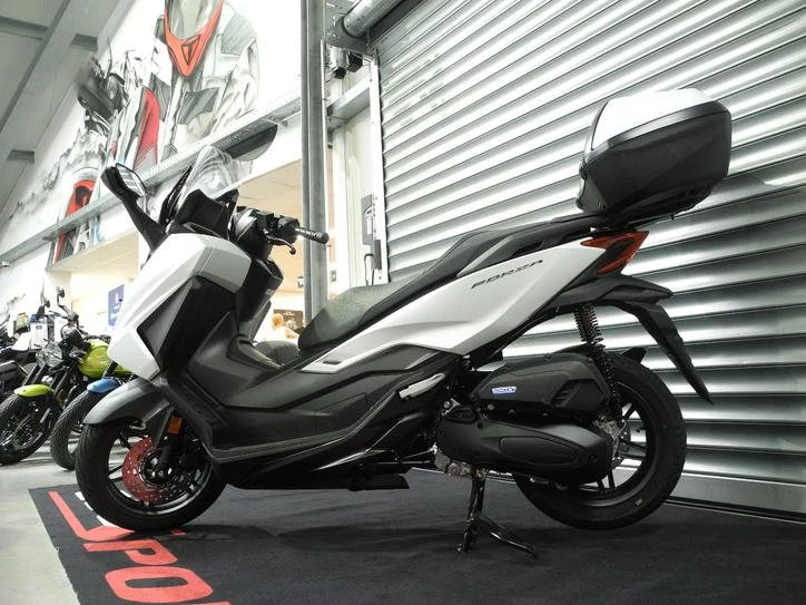 Angebot Honda Forza 125 Bild 7: Angebot Honda Forza 125