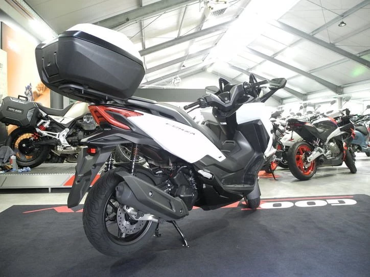 Angebot Honda Forza 125 Bild 9: Angebot Honda Forza 125