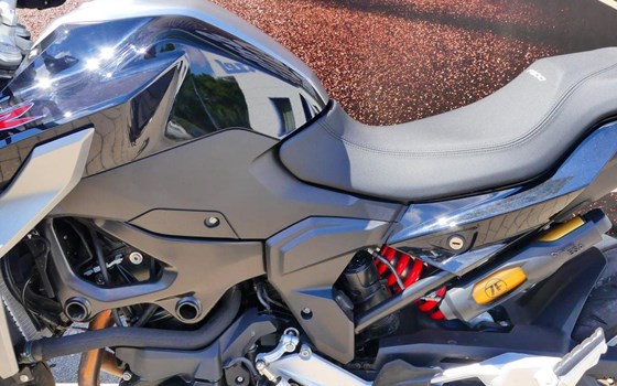 Gebrauchtmotorrad BMW F 900 R - Bild 7