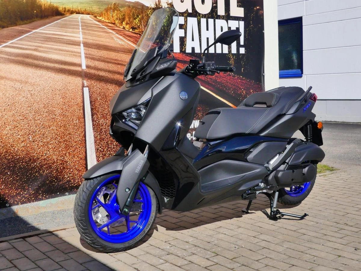 Yamaha XMAX 125