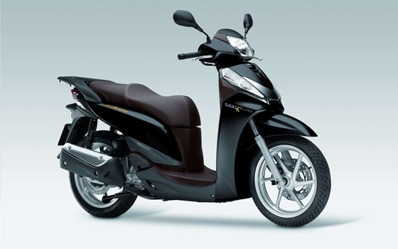 Gebrauchtmotorrad Honda SH300i - Bild 9