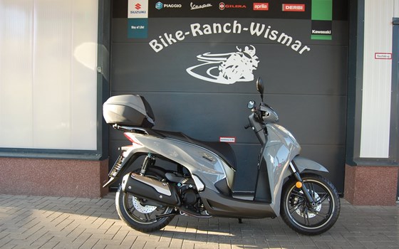 Gebrauchtmotorrad Honda SH300i - Bild 1