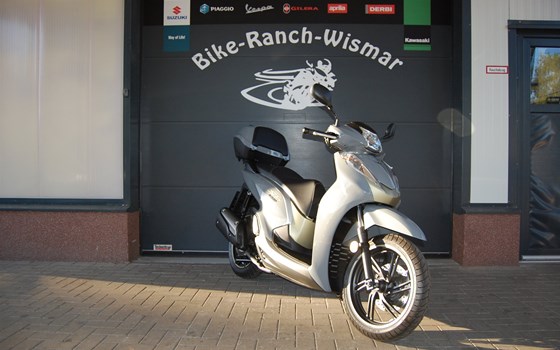 Gebrauchtmotorrad Honda SH300i - Bild 3