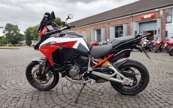 Gebrauchtmotorrad Ducati Multistrada V4 S Sport - Bild 5