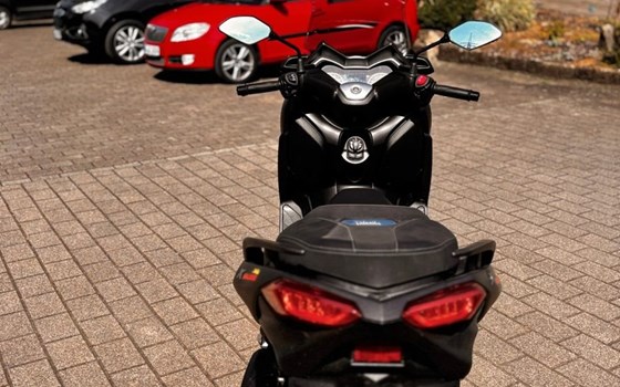Gebrauchtmotorrad Yamaha XMAX 300 - Bild 4