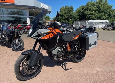 GEBRAUCHTFAHRZEUG KTM 1050 Adventure