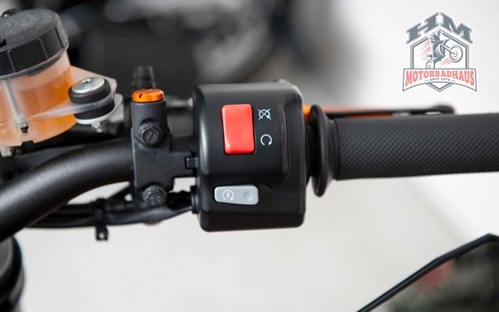 Gebrauchtmotorrad KTM 690 Duke R - Bild 10