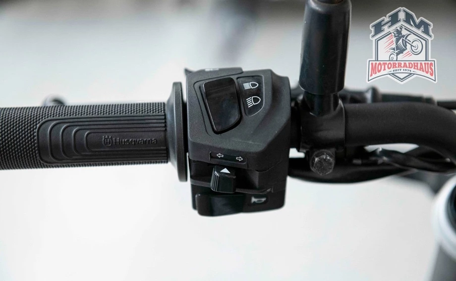 Angebot Husqvarna Svartpilen 401 Bild 6: Angebot Husqvarna Svartpilen 401