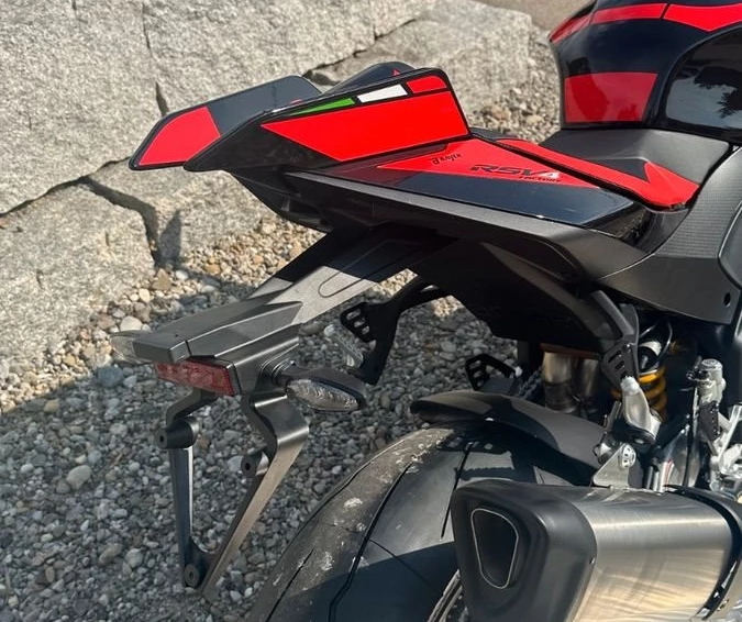 Angebot Aprilia RSV4 1100 Factory Bild 5: Angebot Aprilia RSV4 1100 Factory