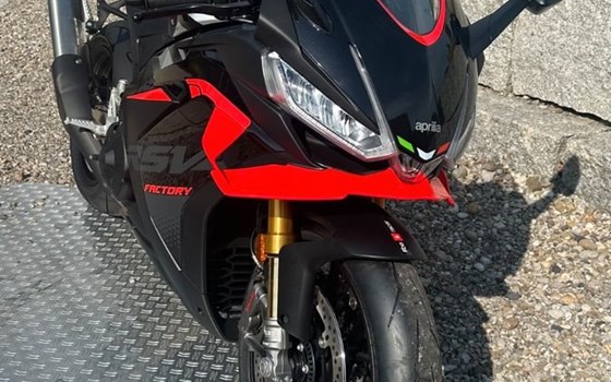 Neufahrzeug Aprilia RSV4 1100 Factory - Bild 6