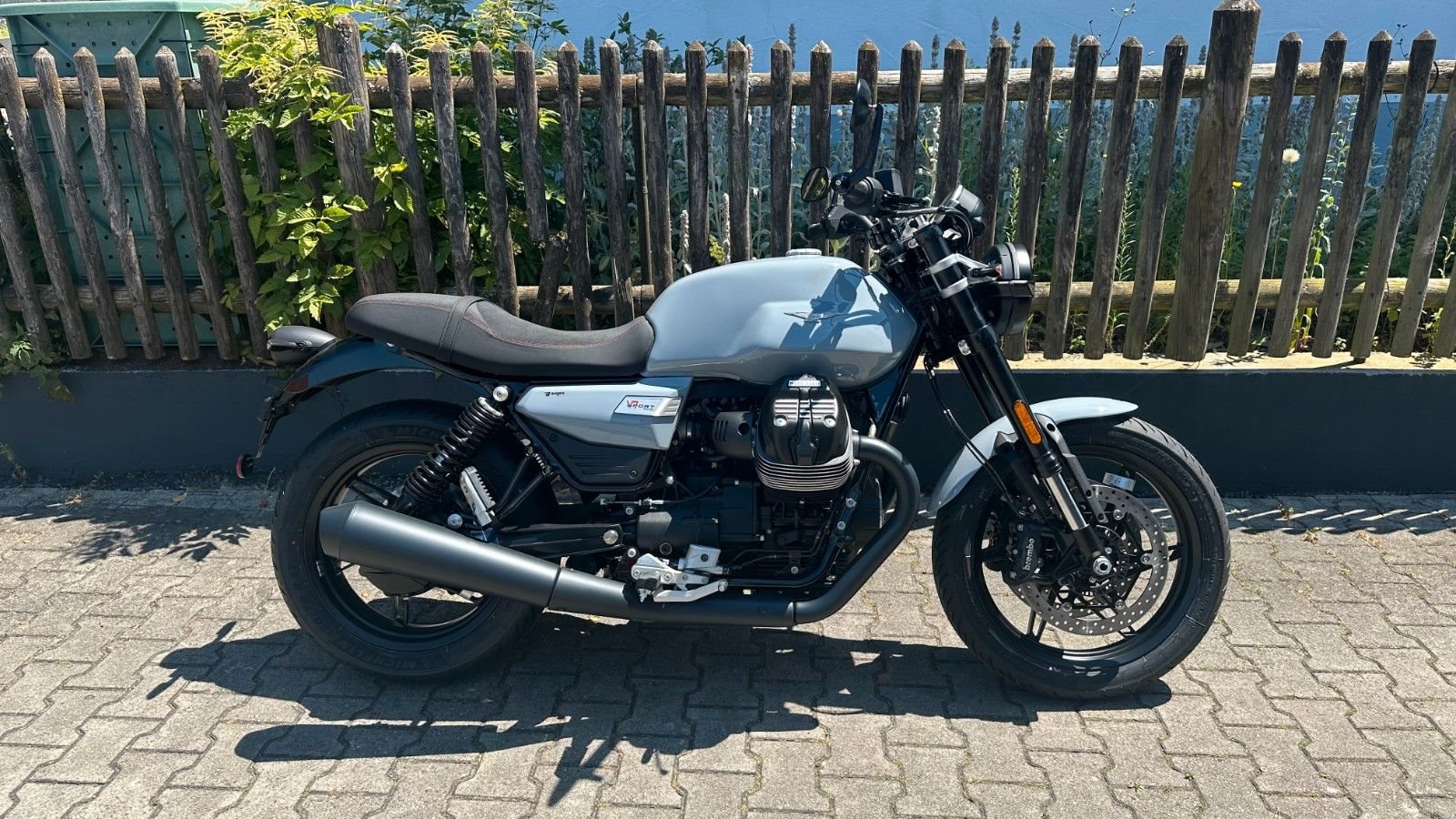 Moto Guzzi V7 Sport
