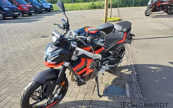 Neufahrzeug Aprilia Tuono 457 - Bild 8