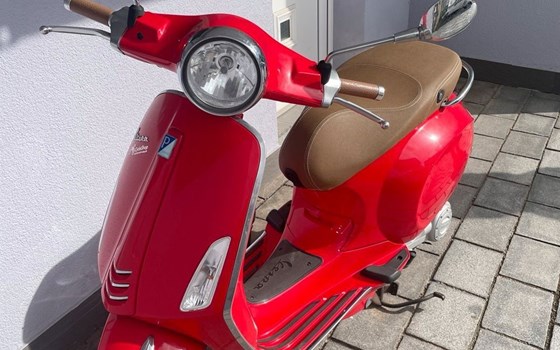 Gebrauchtmotorrad Vespa Primavera 50 4T - Bild 1 Gebrauchtmotorrad Vespa Primavera 50 4T - Bild 1