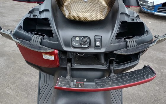 Gebrauchtmotorrad Suzuki Burgman 650 - Bild 8 Gebrauchtmotorrad Suzuki Burgman 650 - Bild 8