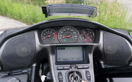 Gebrauchtmotorrad Honda GL 1800 Goldwing - Bild 10 Gebrauchtmotorrad Honda GL 1800 Goldwing - Bild 10