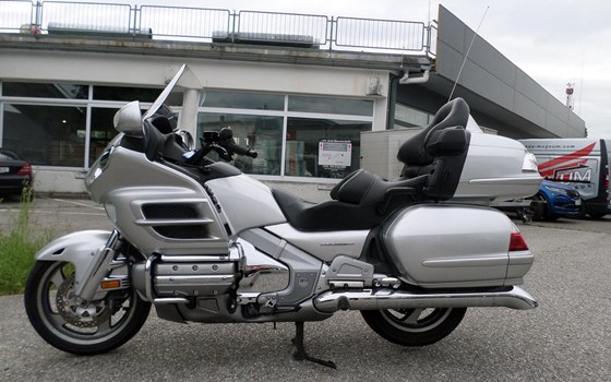 Gebrauchtmotorrad Honda GL 1800 Goldwing - Bild 6 Gebrauchtmotorrad Honda GL 1800 Goldwing - Bild 6