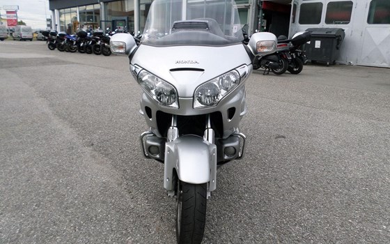 Gebrauchtmotorrad Honda GL 1800 Goldwing - Bild 8 Gebrauchtmotorrad Honda GL 1800 Goldwing - Bild 8