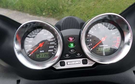 Gebrauchtmotorrad Suzuki Bandit 1200S - Bild 13 Gebrauchtmotorrad Suzuki Bandit 1200S - Bild 13