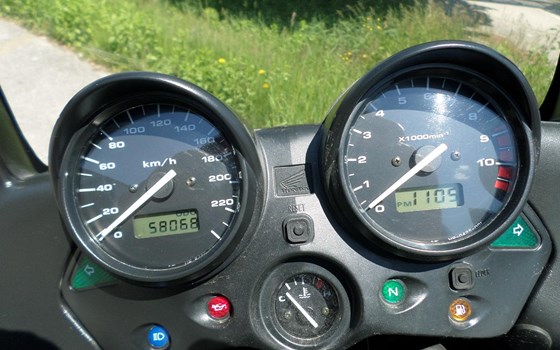 Gebrauchtmotorrad Honda XL 1000 V Varadero - Bild 9