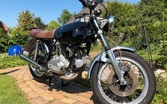 Gebrauchtmotorrad Ducati 860 GT - Bild 1