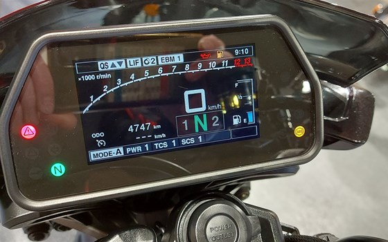 Gebrauchtmotorrad Yamaha MT-10 - Bild 10