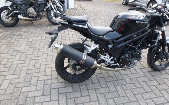 Gebrauchtmotorrad Hyosung GT 650 - Bild 6