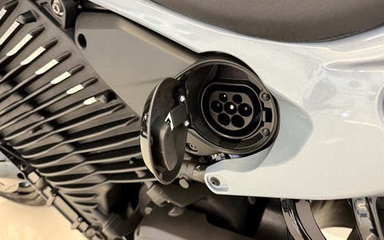 Motorrad Occasion Harley-Davidson LiveWire ELW - Bild 6