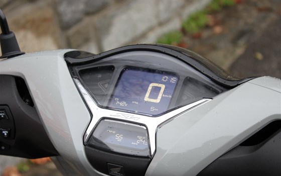 Neufahrzeug Honda SH150i - Bild 7