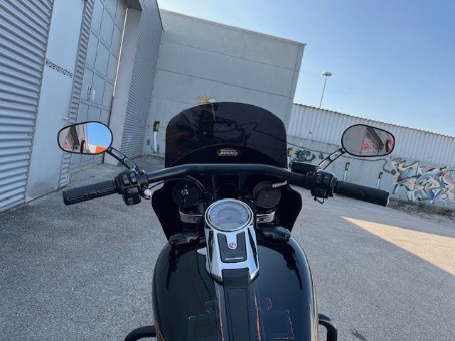 Harley-Davidson Softail Sport Glide FLSB (Custom Sonderlackierung) - Bild 14