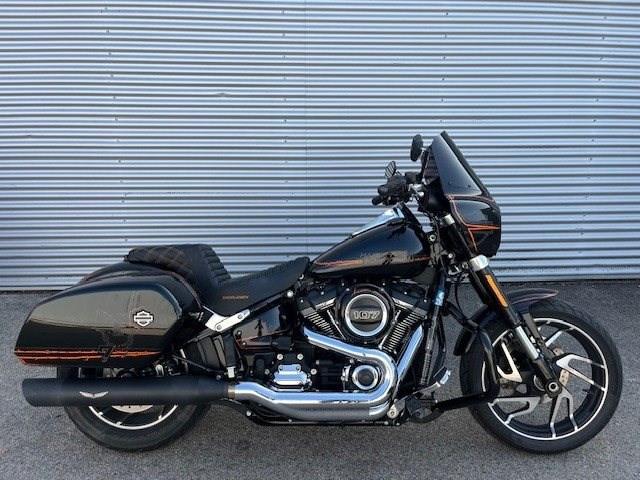 Harley-Davidson Softail Sport Glide FLSB (Custom Sonderlackierung) - Bild 2