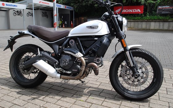 Gebrauchtmotorrad Ducati Scrambler Street Classic - Bild 2