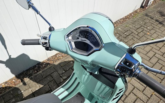 Neufahrzeug Vespa GTS 125 - Bild 5