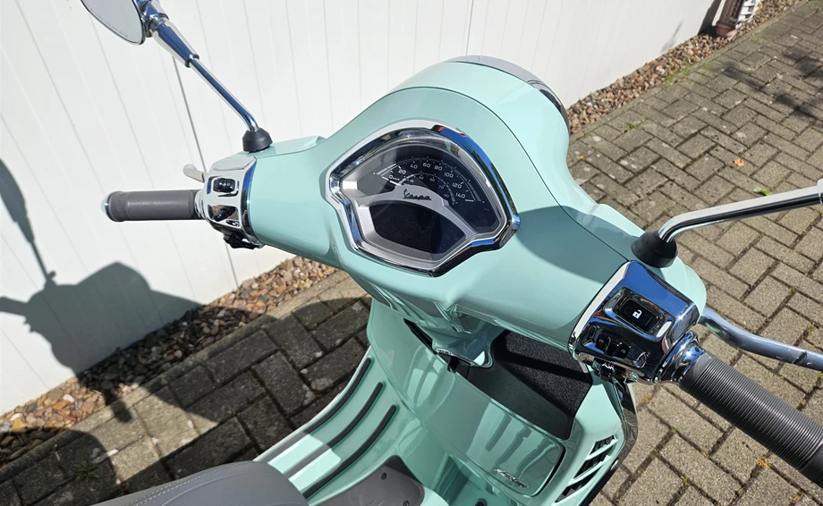 Angebot Vespa GTS 125 Bild 5: Angebot Vespa GTS 125