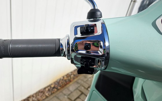 Neufahrzeug Vespa GTS 125 - Bild 7