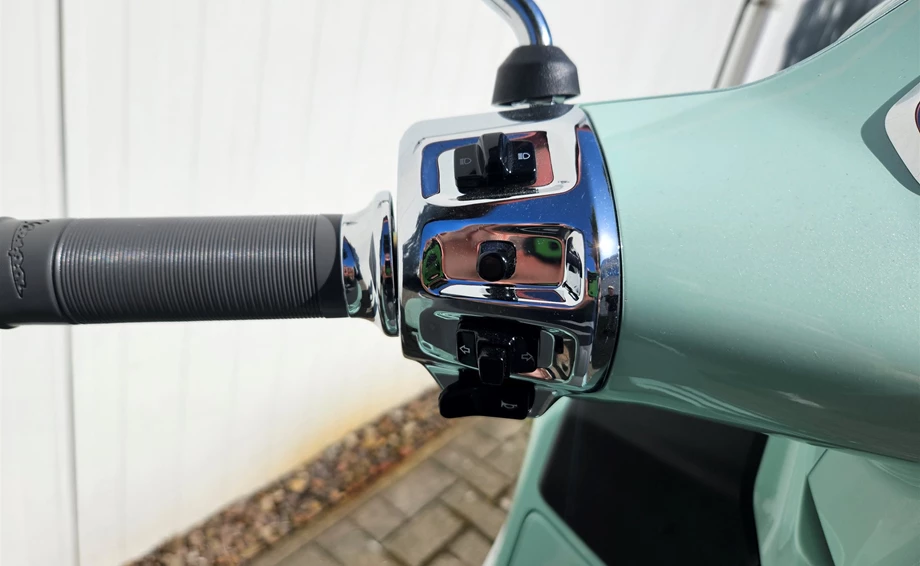 Angebot Vespa GTS 125 Bild 7: Angebot Vespa GTS 125