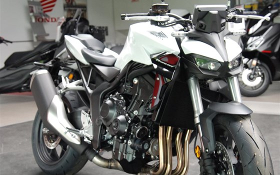 Gebrauchtmotorrad Honda CB1000 Hornet - Bild 21