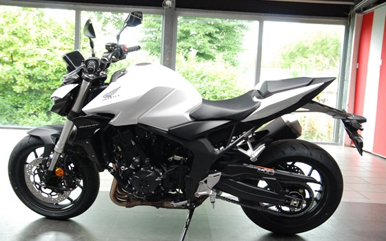 Gebrauchtmotorrad Honda CB1000 Hornet - Bild 13