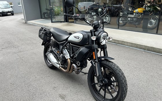 Gebrauchtmotorrad Ducati Scrambler Icon Dark - Bild 1 Gebrauchtmotorrad Ducati Scrambler Icon Dark - Bild 1