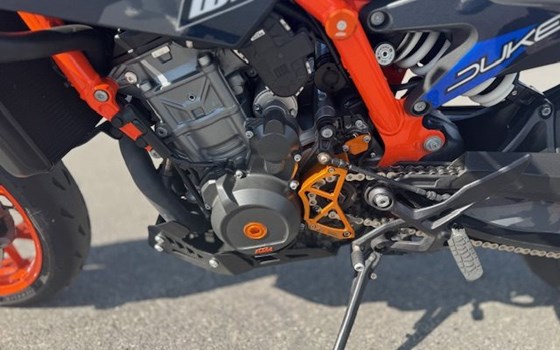 Gebrauchtmotorrad KTM 890 Duke R - Bild 5