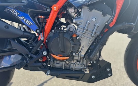 Gebrauchtmotorrad KTM 890 Duke R - Bild 4