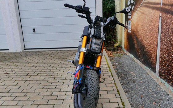 Gebrauchtmotorrad BMW CE 02 11kW - Bild 4